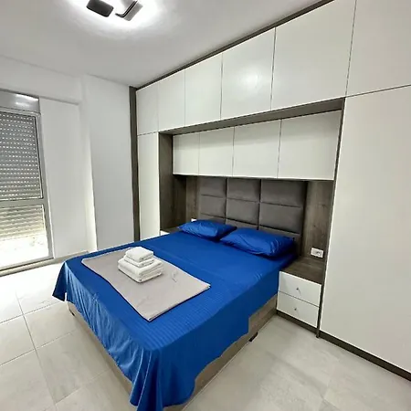 Azura Terraces Apartment *