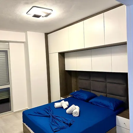 Apartment Azura Terraces