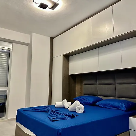 Azura Terraces Apartment *
